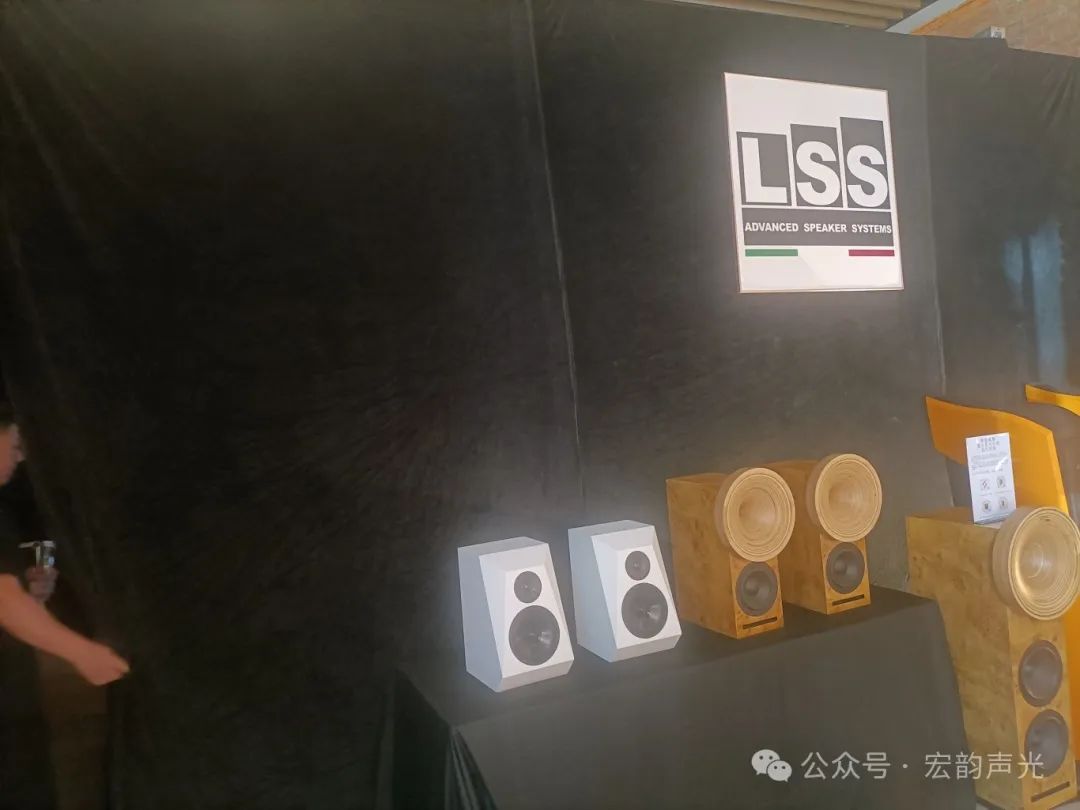 1717258078606317.jpg b01bca2b0da8ee731fad7aa800fb4d6c.jpg